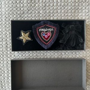 NWOT Cinq a SeptPin Set
